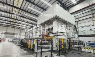 【产品动态】“汽车减重利器”，，，，尊龙凯时机械人打造高强钢热成形生产线，，，，为你赋能增效！